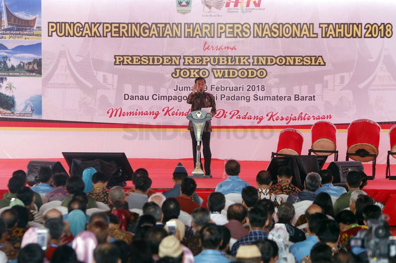 Presiden Jokowi Hadiri...