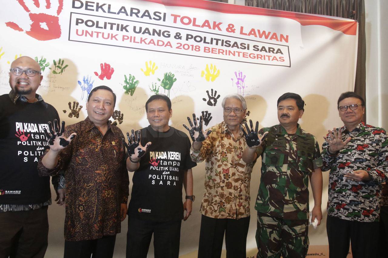 Deklarasi Tolak dan...