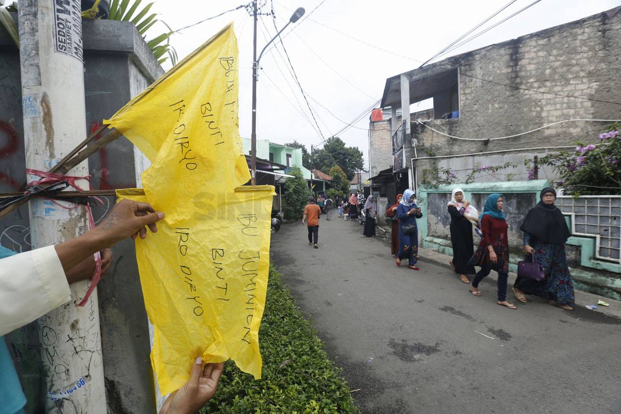 Ribuan Pelayat Hadiri...