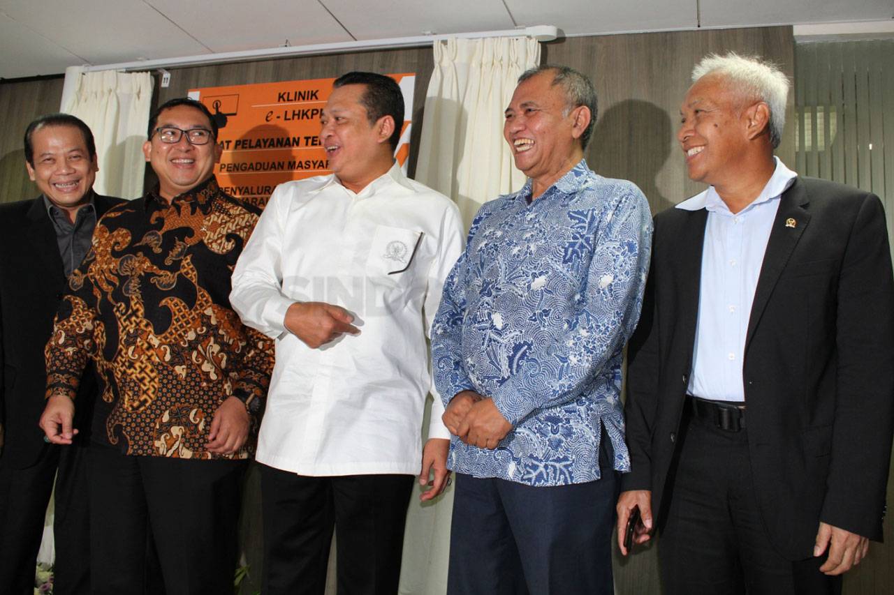 Gandeng KPK, DPR Luncurkan...
