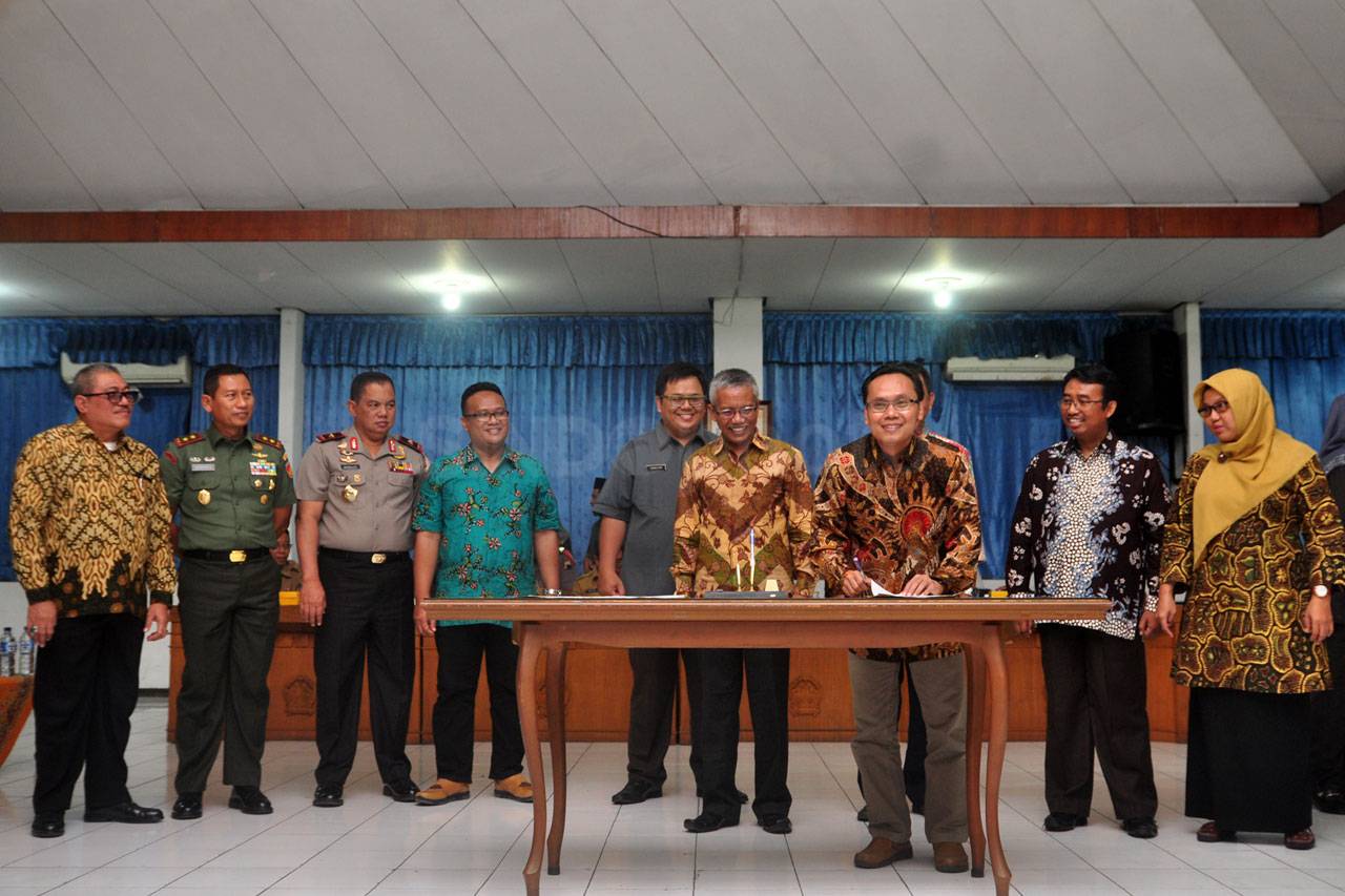 KPU Jateng Tetapkan...