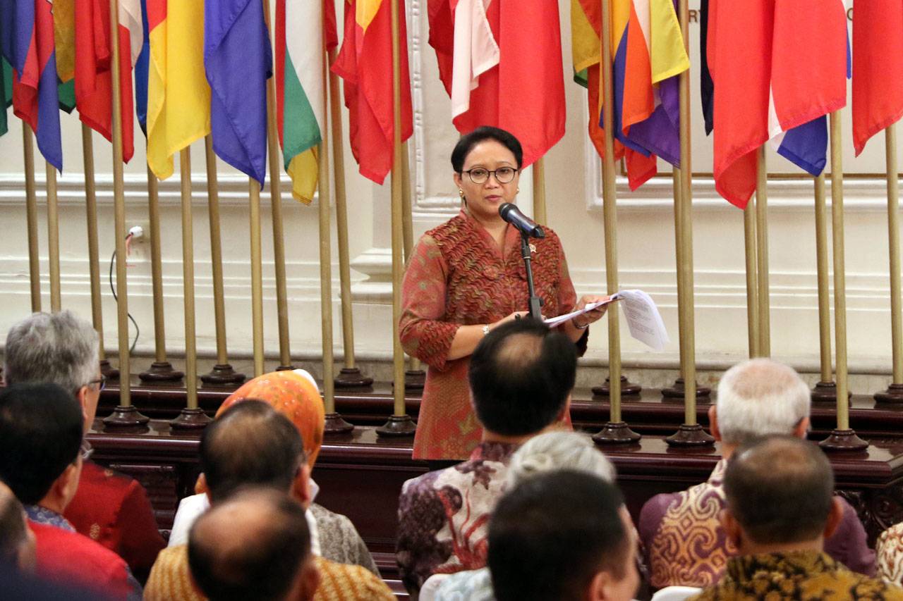 Presiden Jokowi Buka...