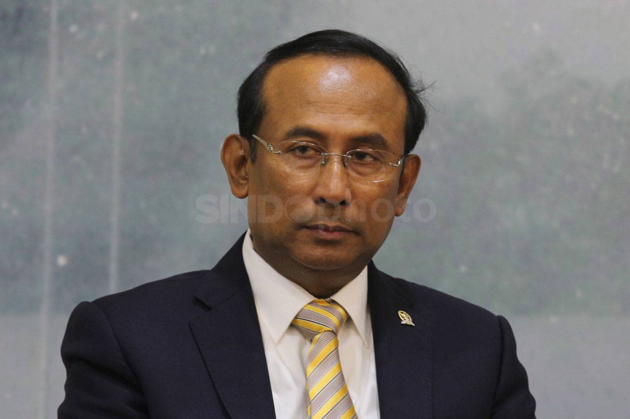 Partai Golkar Kecam...