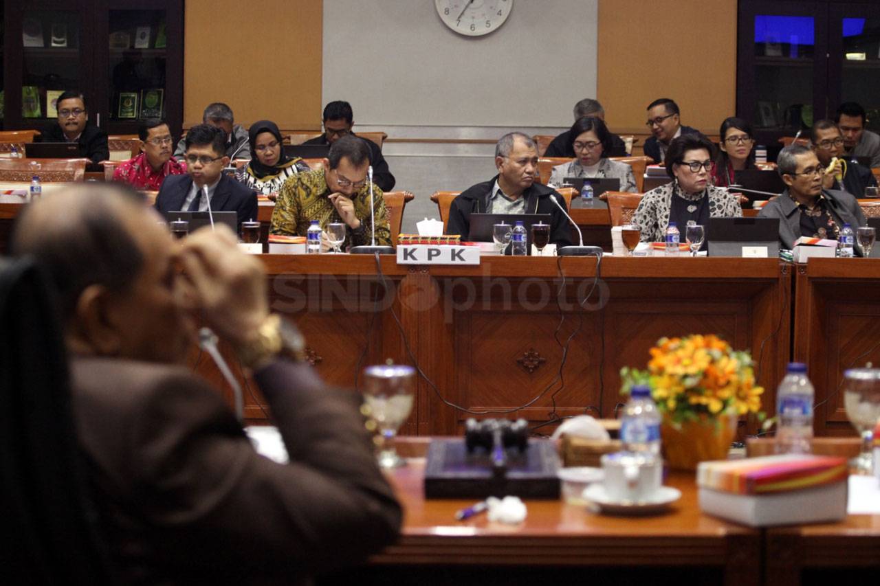 KPK Raker dengan Komisi...
