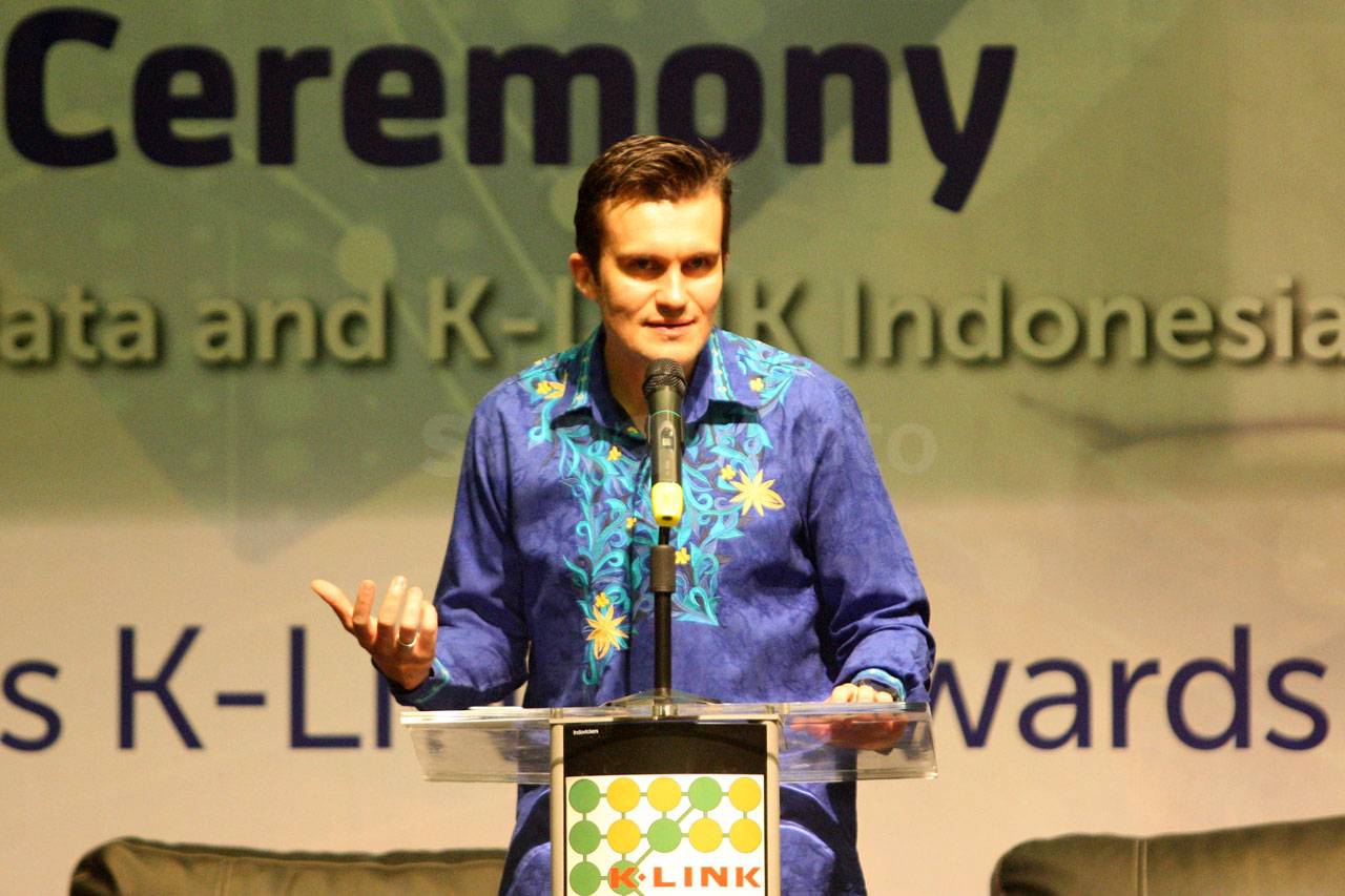XL Axiata Sediakan Layanan...