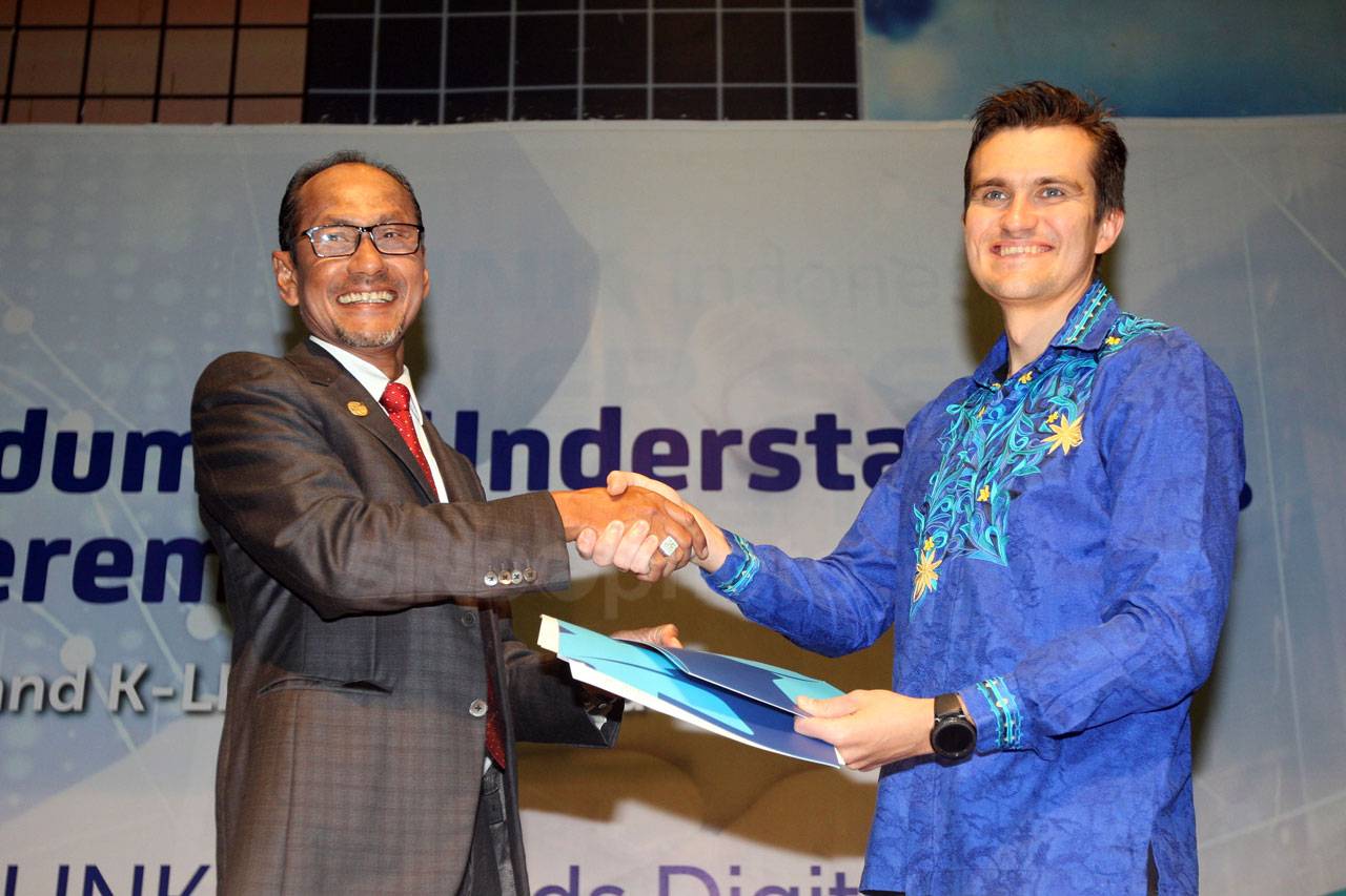 XL Axiata Sediakan Layanan...