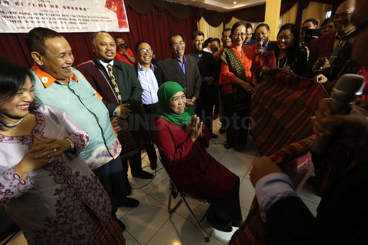 Cagub Khofifah Buka...