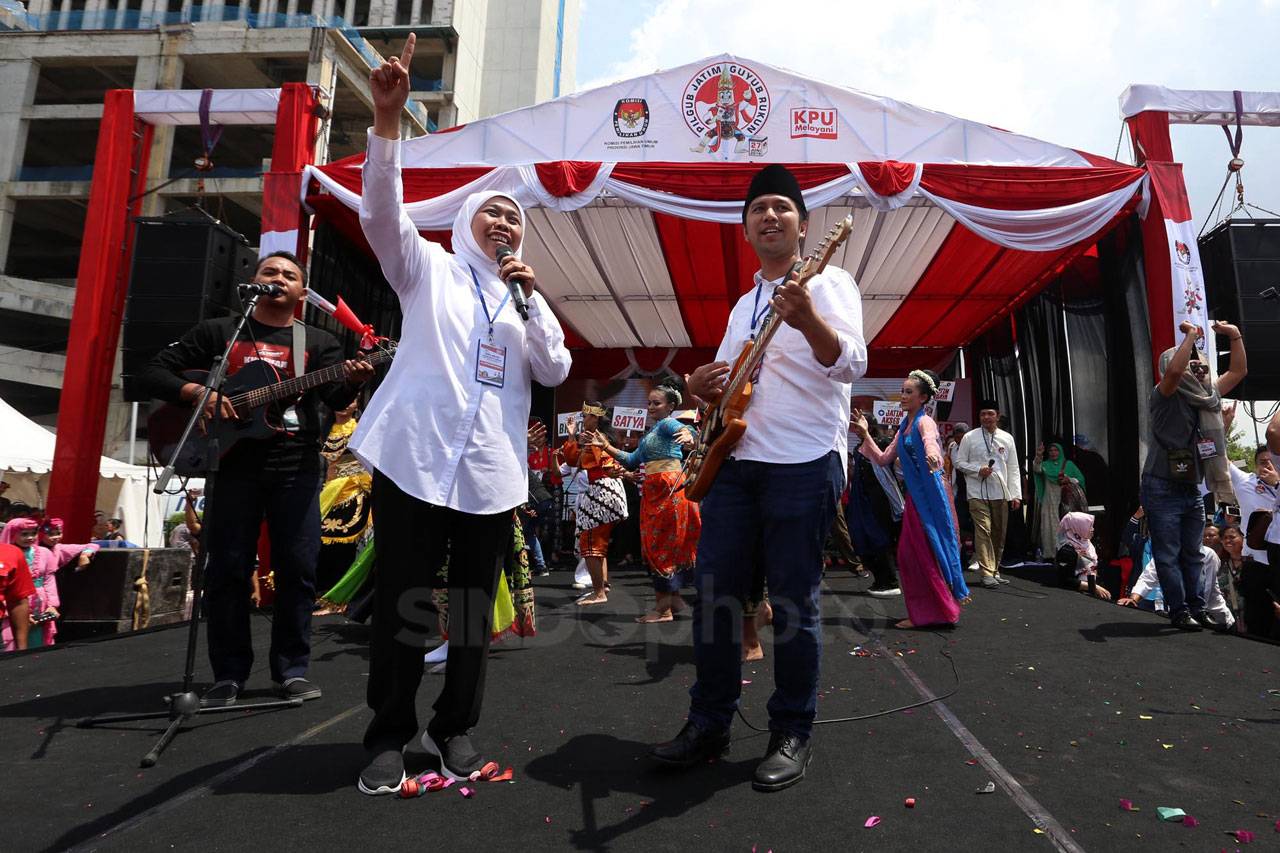 Dua Pasangan Cagub-Cawagub...