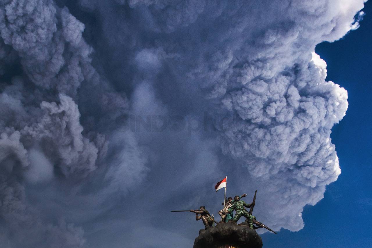 Gunung Sinabung Kembali...