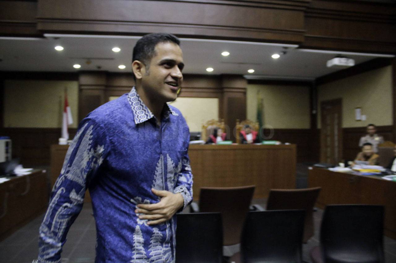 Muhammad Nazaruddin...