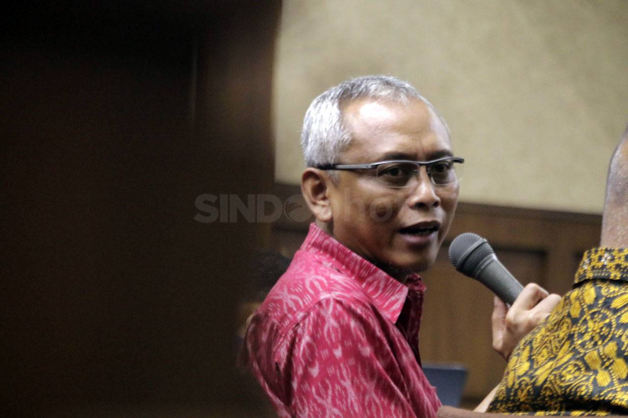 Muhammad Nazaruddin...