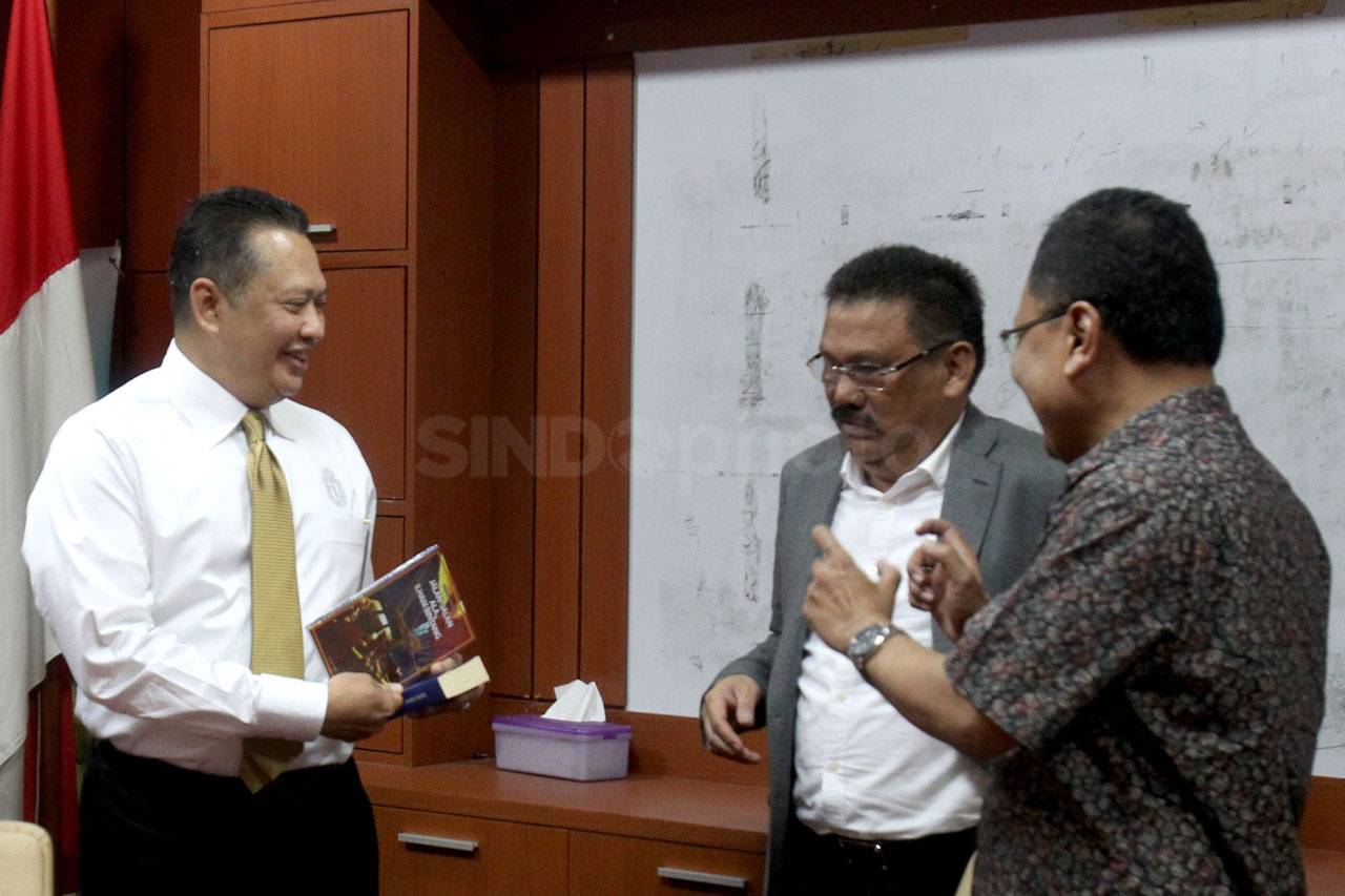 Ketua DPR Sambangi PWI...