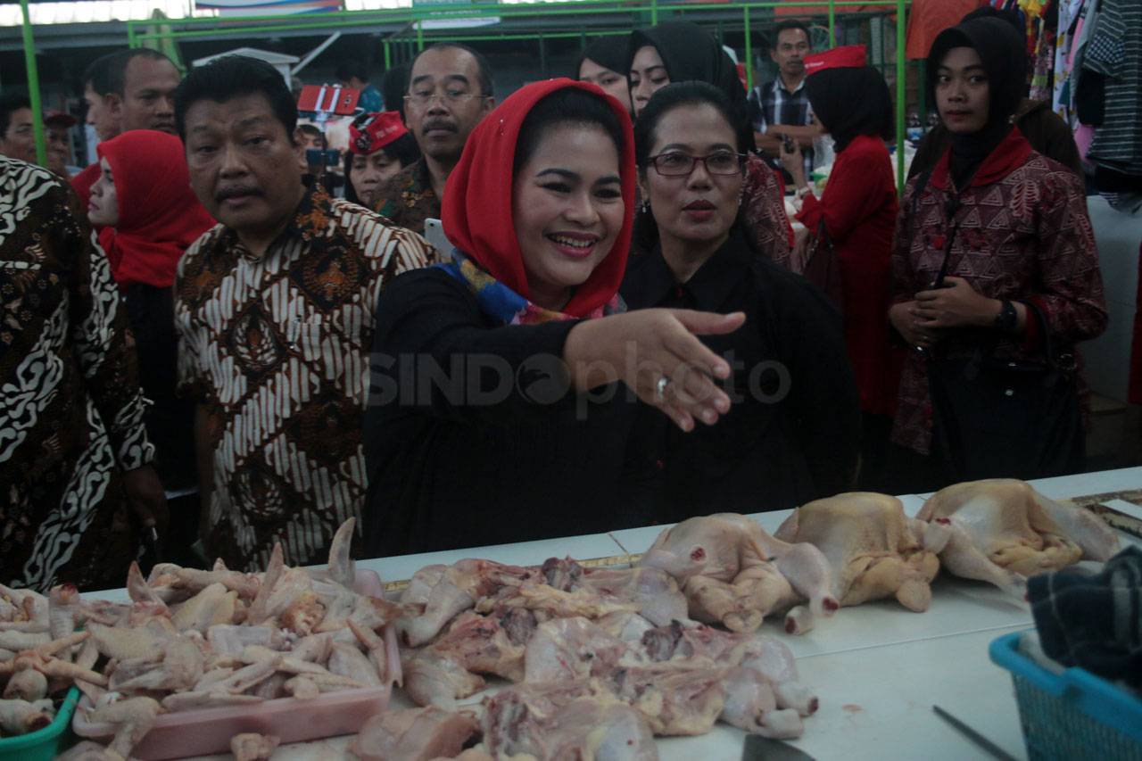 Puti Soekarno Blusukan...