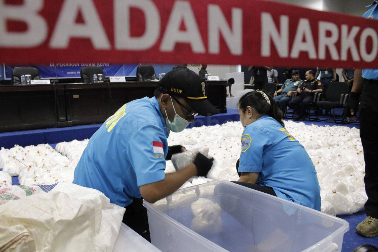 BNN dan Bea Cukai Gagalkan...