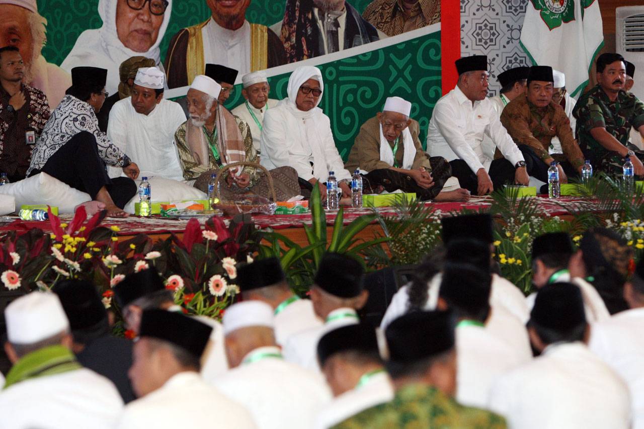 Presiden Jokowi Buka...