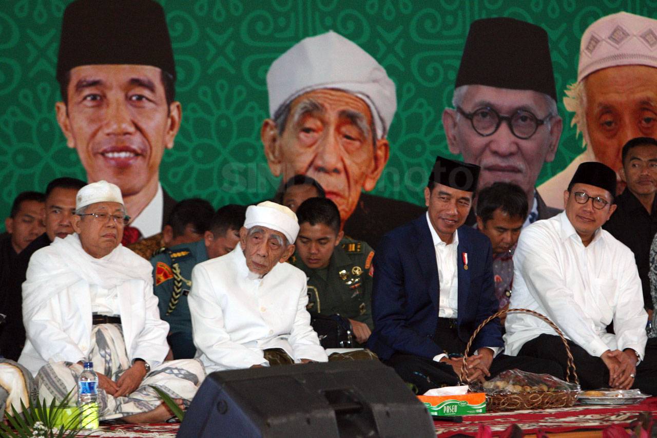 Presiden Jokowi Buka...