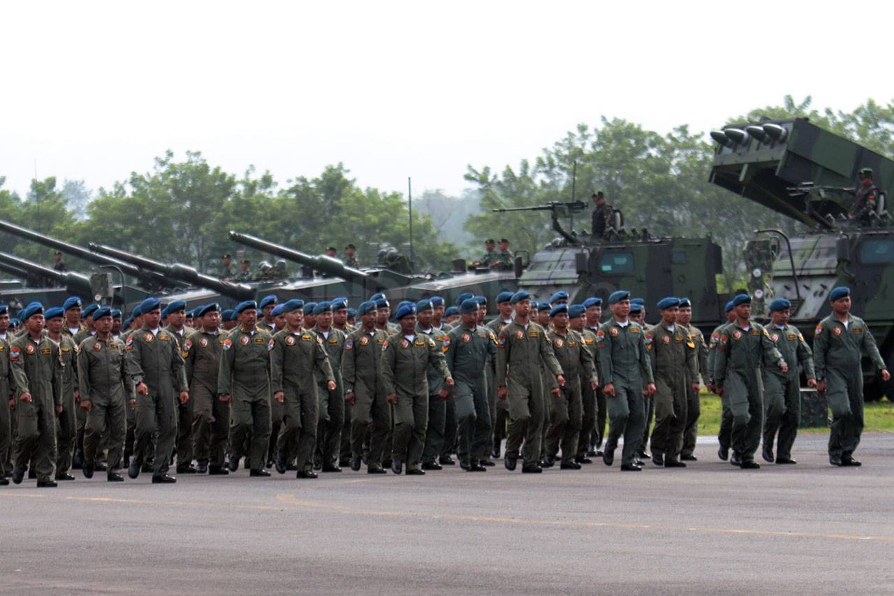 Panglima TNI Pimpin...
