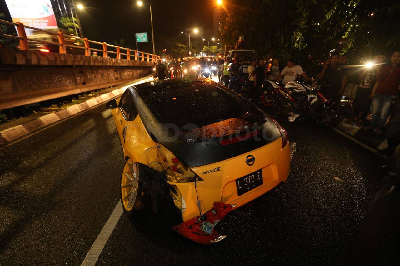 Mobil Sport Nissan GTR...