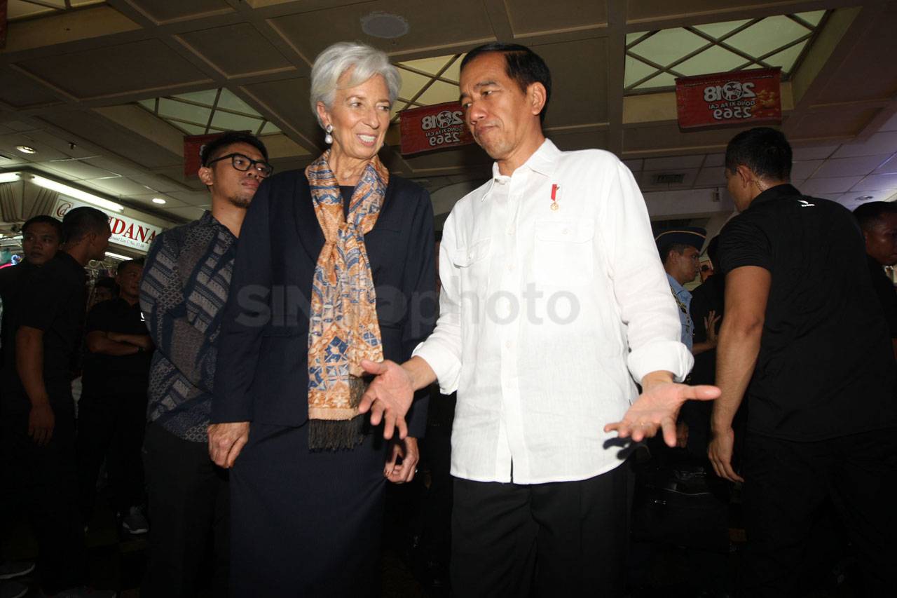 Presiden Jokowi dan...