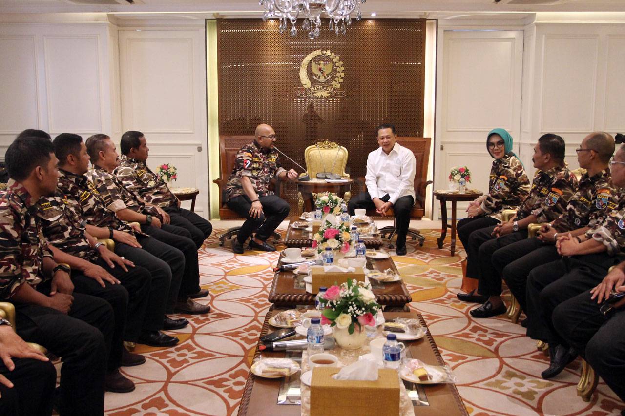Ketua DPR Terima Pengurus...