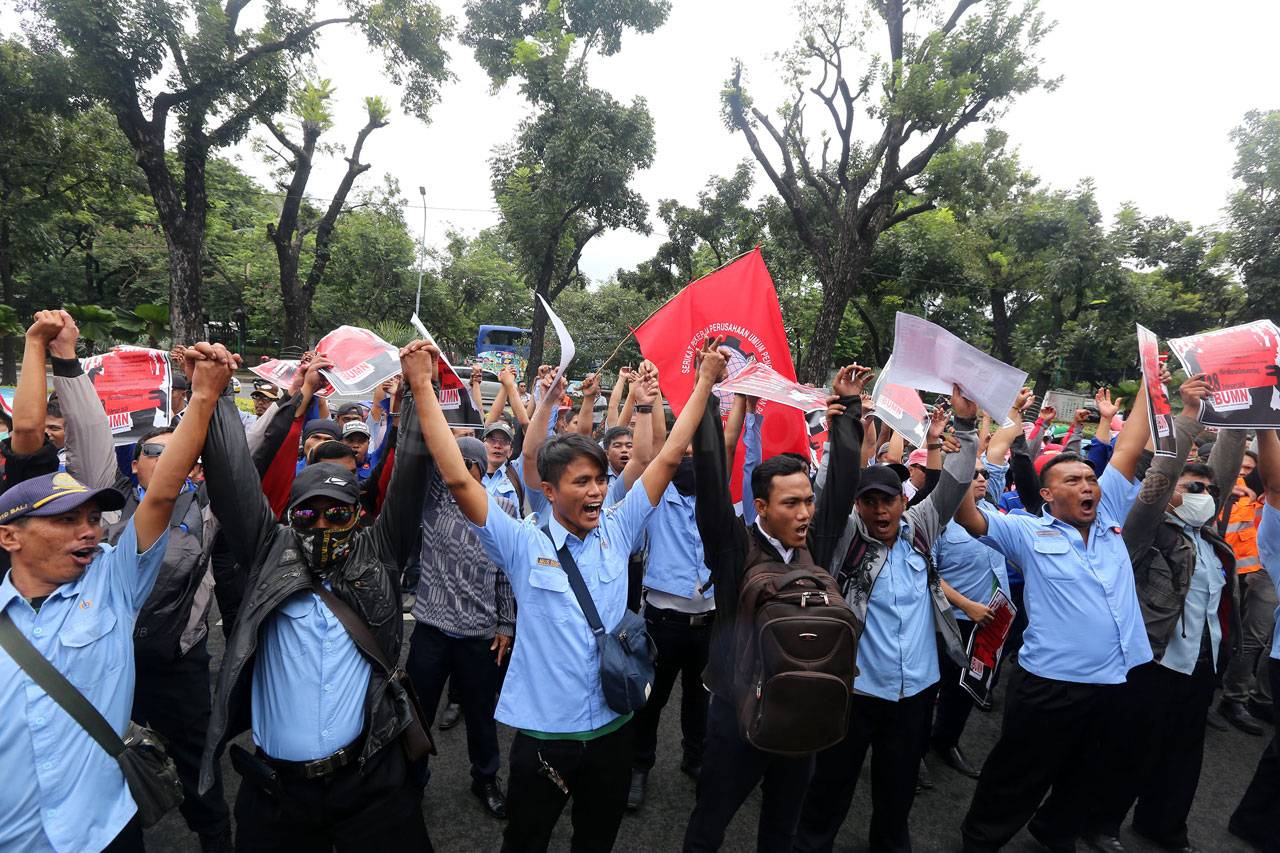 Massa Geber BUMN Tuntut...
