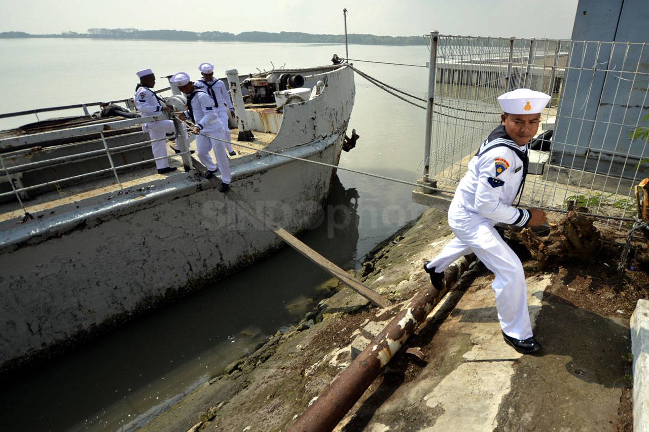 TNI AL Pensiunkan Kapal...