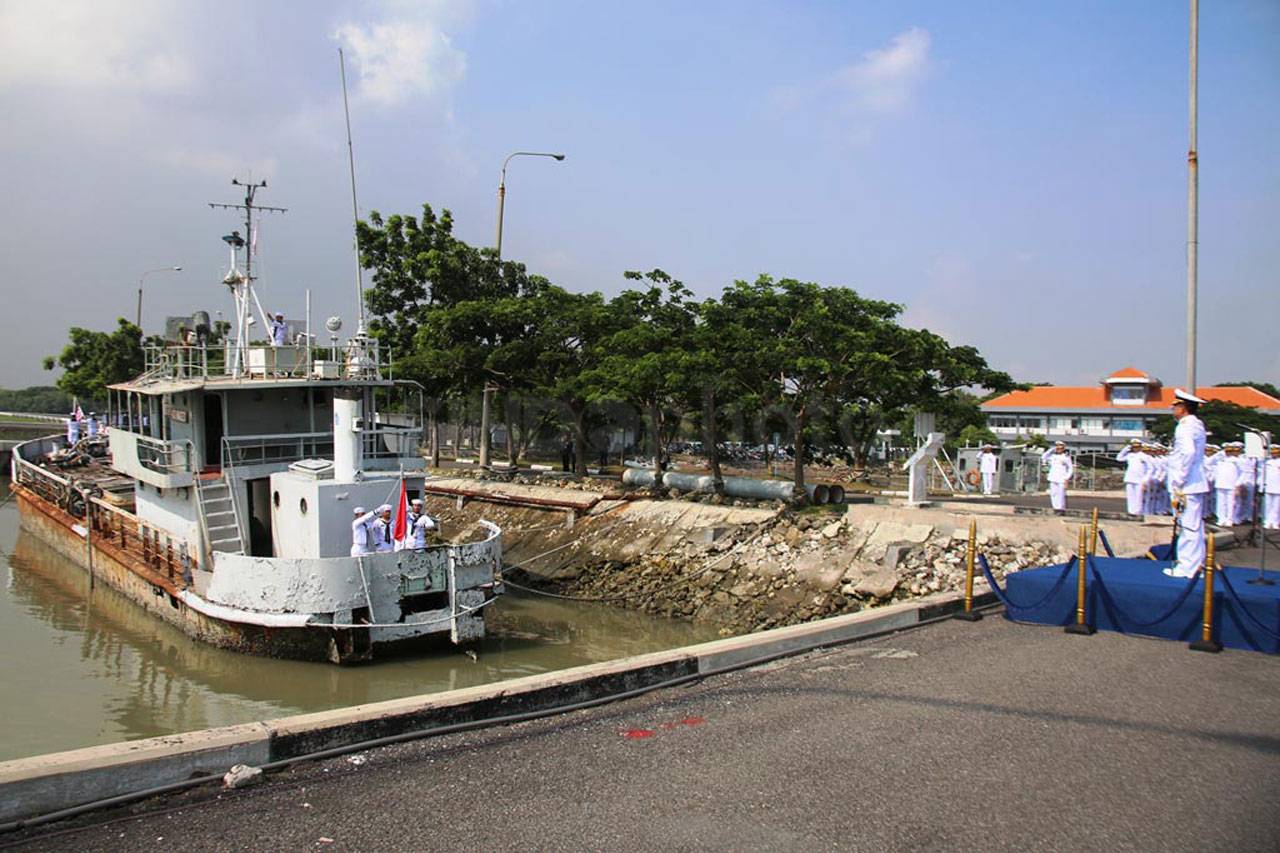 TNI AL Pensiunkan Kapal...