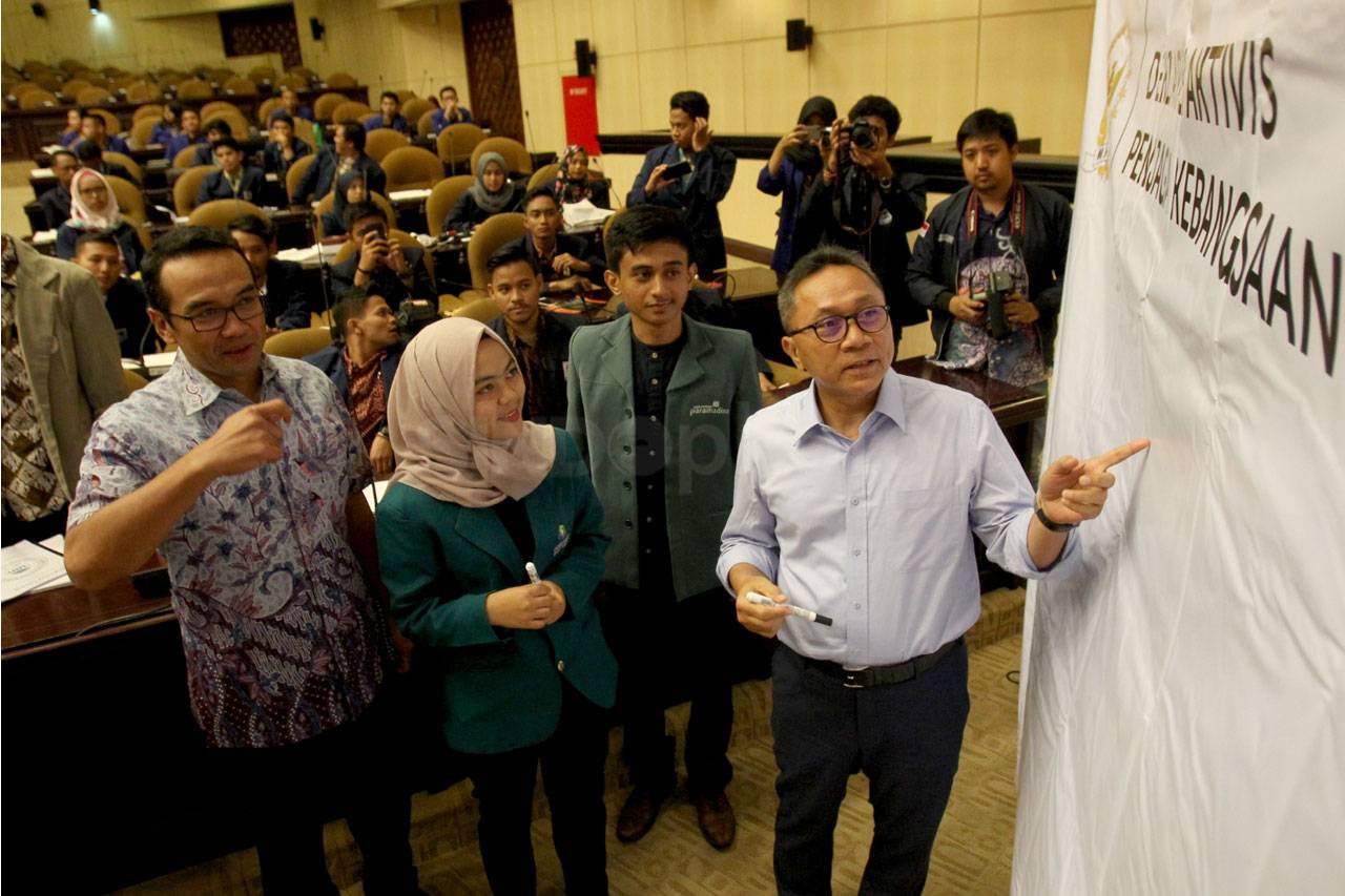 Ketua MPR dan BEM Deklarasikan...