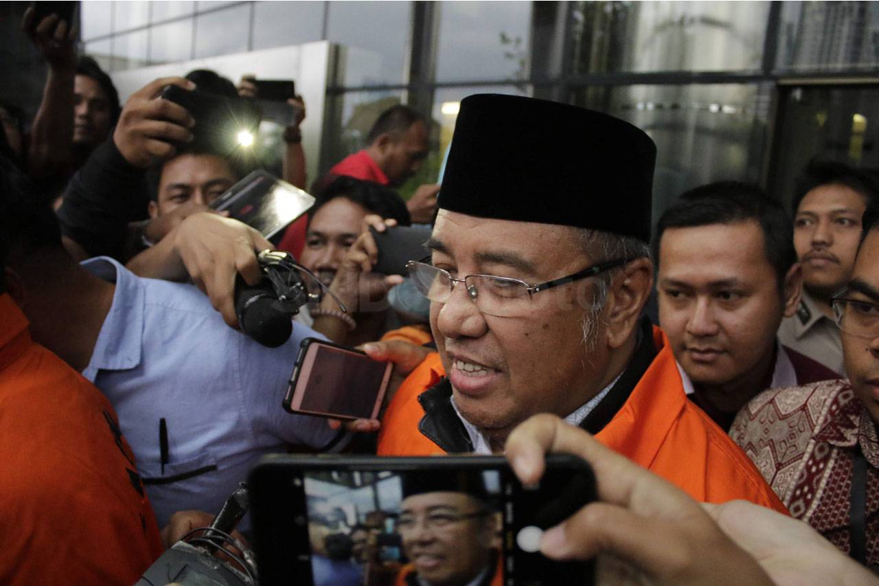 KPK Tahan Wali Kota...