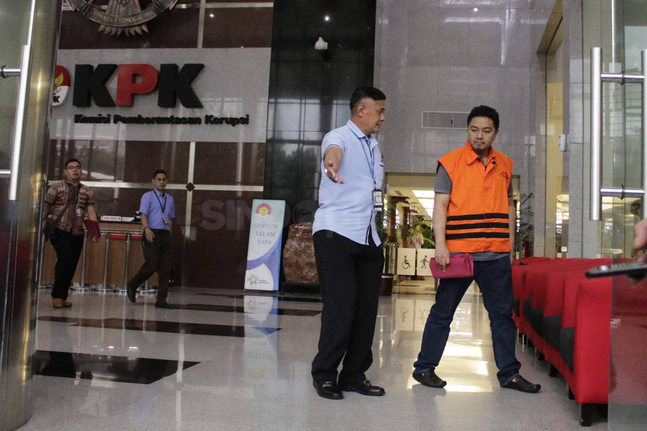 KPK Tahan Wali Kota...