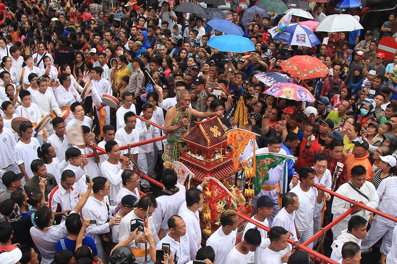 Kemeriahan Cap Go Meh...