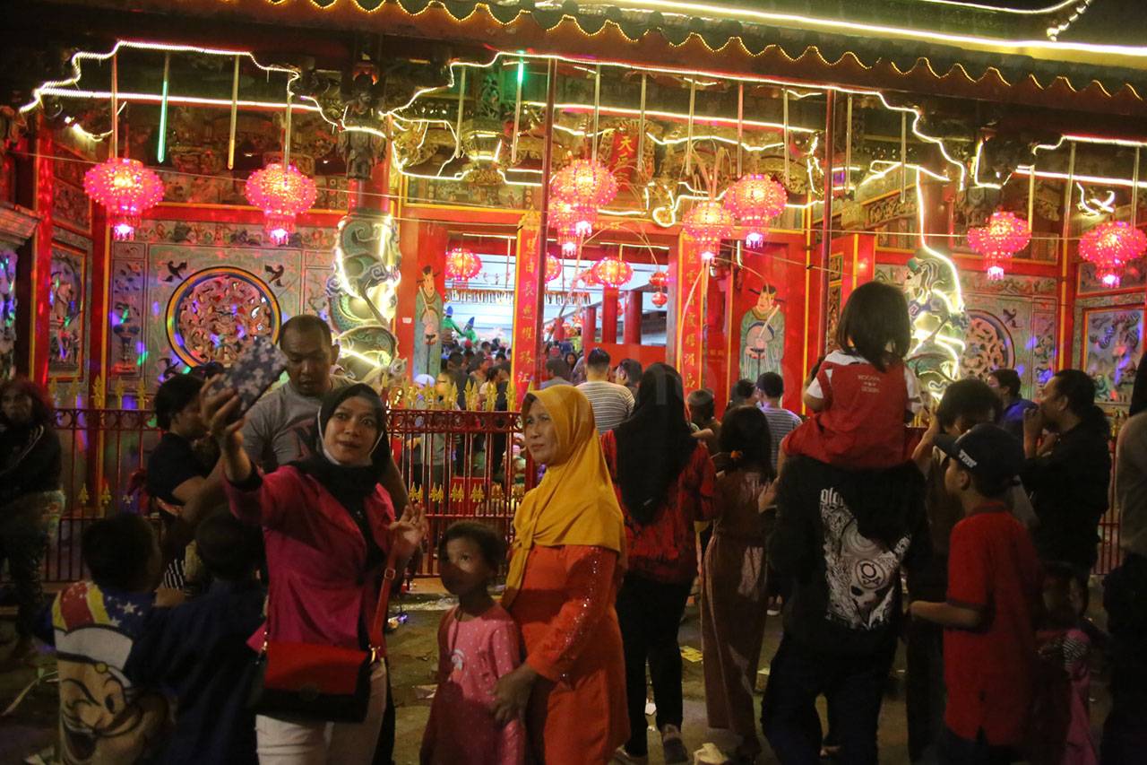 Warga Antusias Ikuti...
