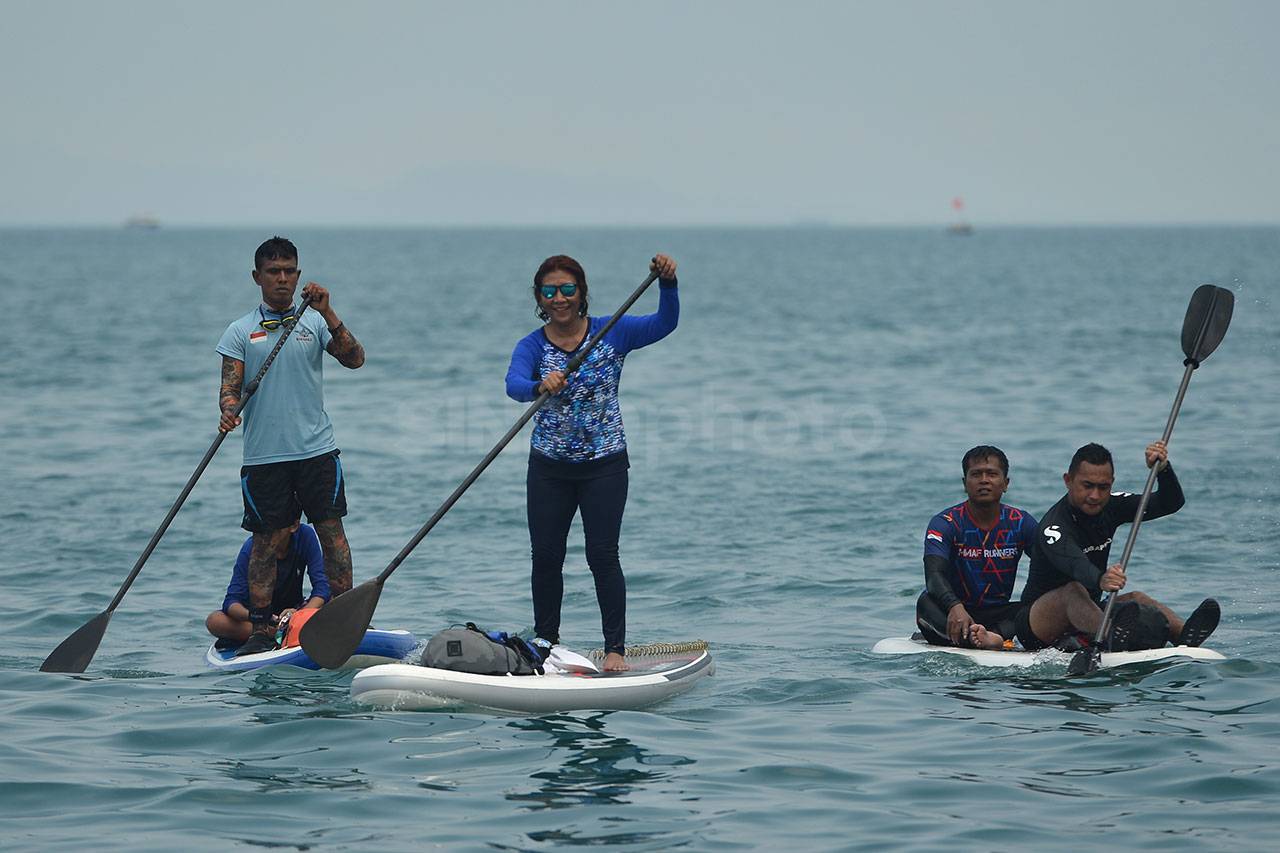 Korps Marinir Gelar...