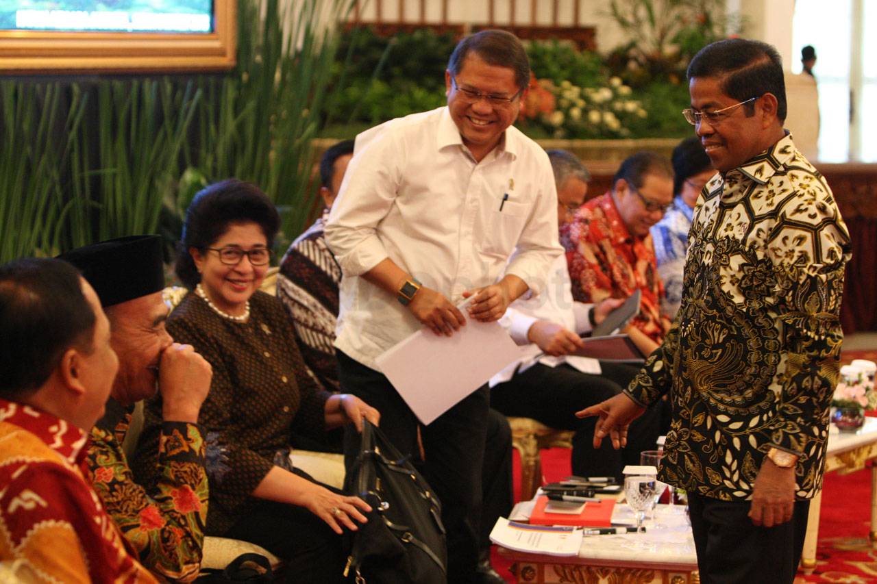 Presiden Jokowi Pimpin...