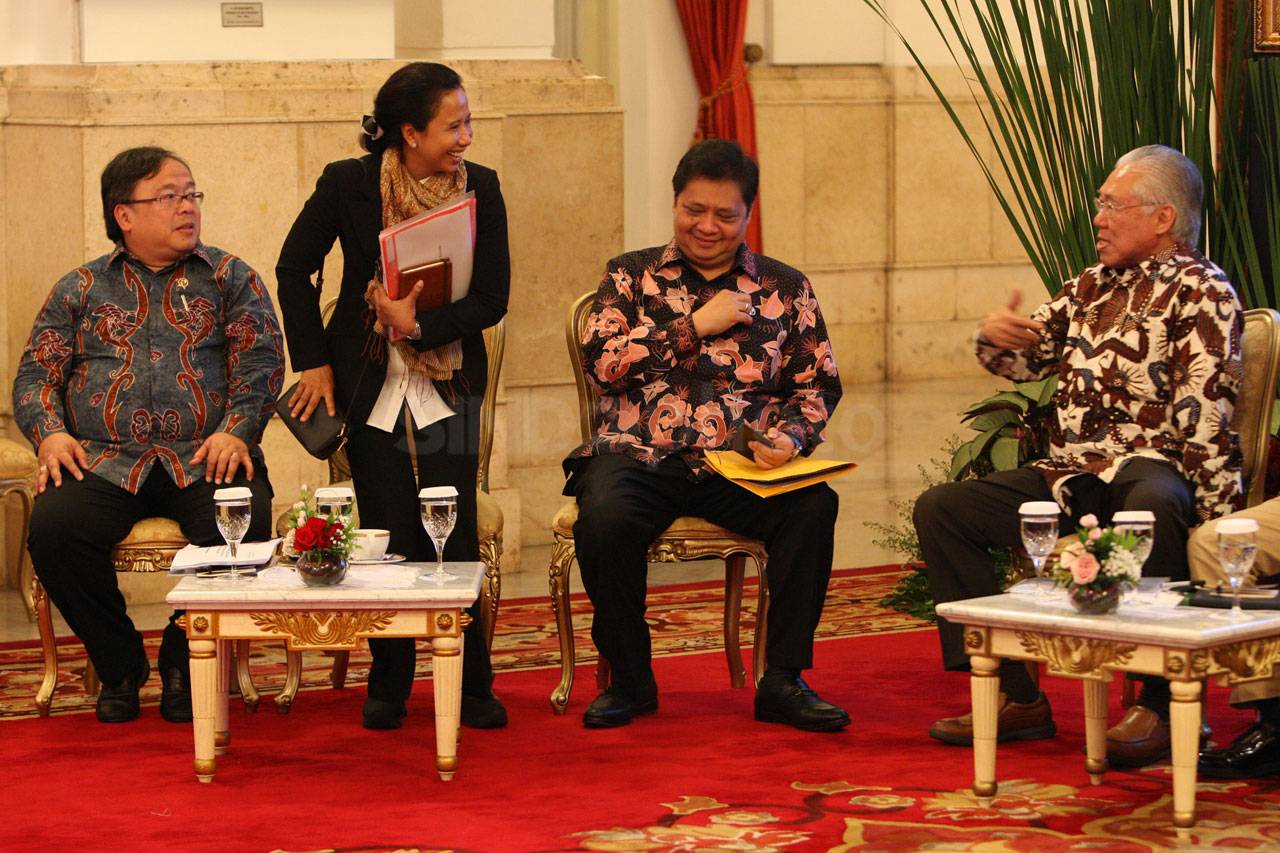 Presiden Jokowi Pimpin...