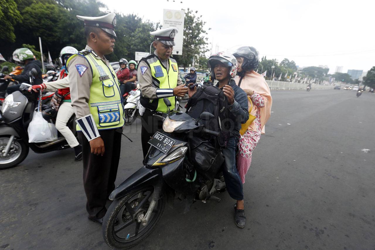 Satlantas Wilayah Jakarta...