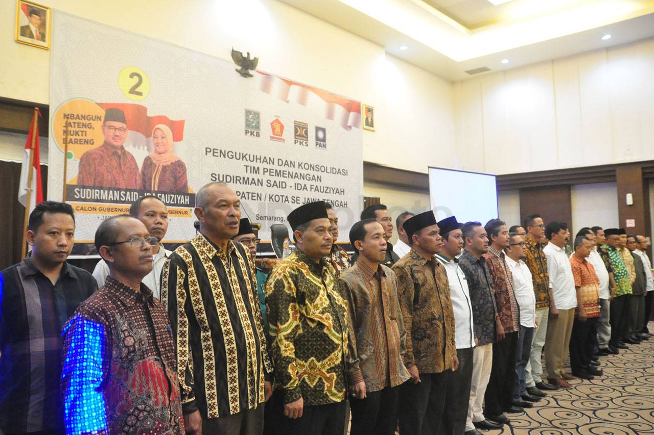Pengukuhan Tim Pemenangan...