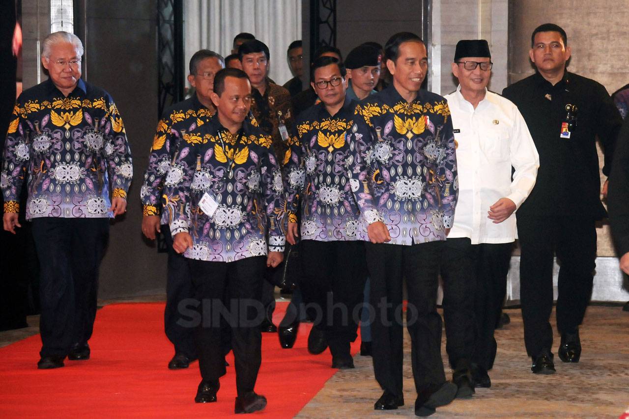 Presiden Jokowi Buka...