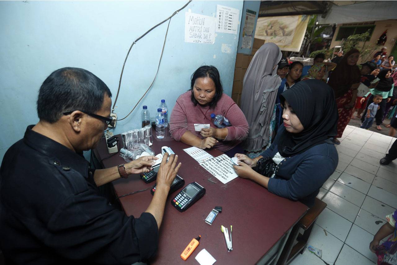 PD Pasar Jaya Salurkan...