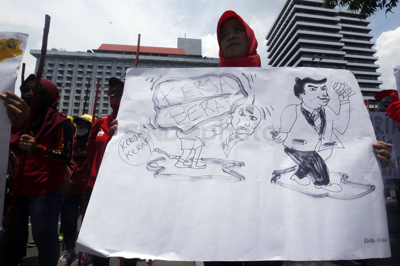 Ratusan Buruh Perempuan...