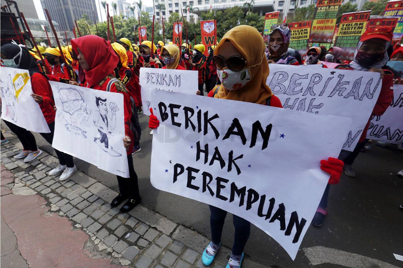 Ratusan Buruh Perempuan...