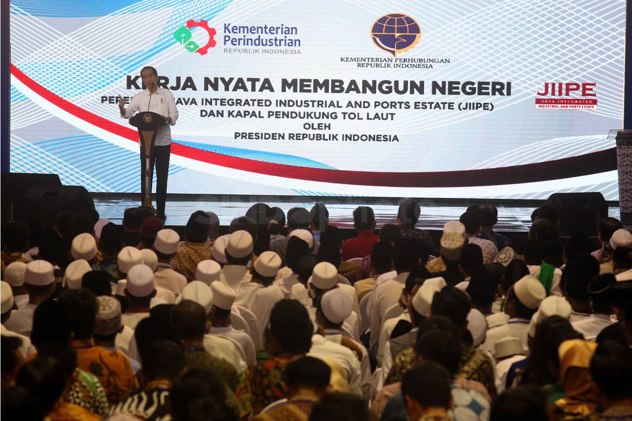 Presiden Jokowi Resmikan...