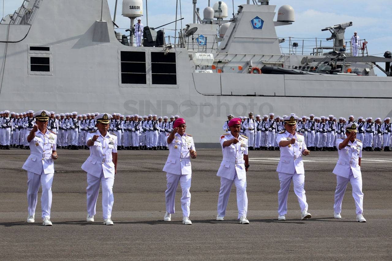 Pangarmatim Pimpin Upacara...