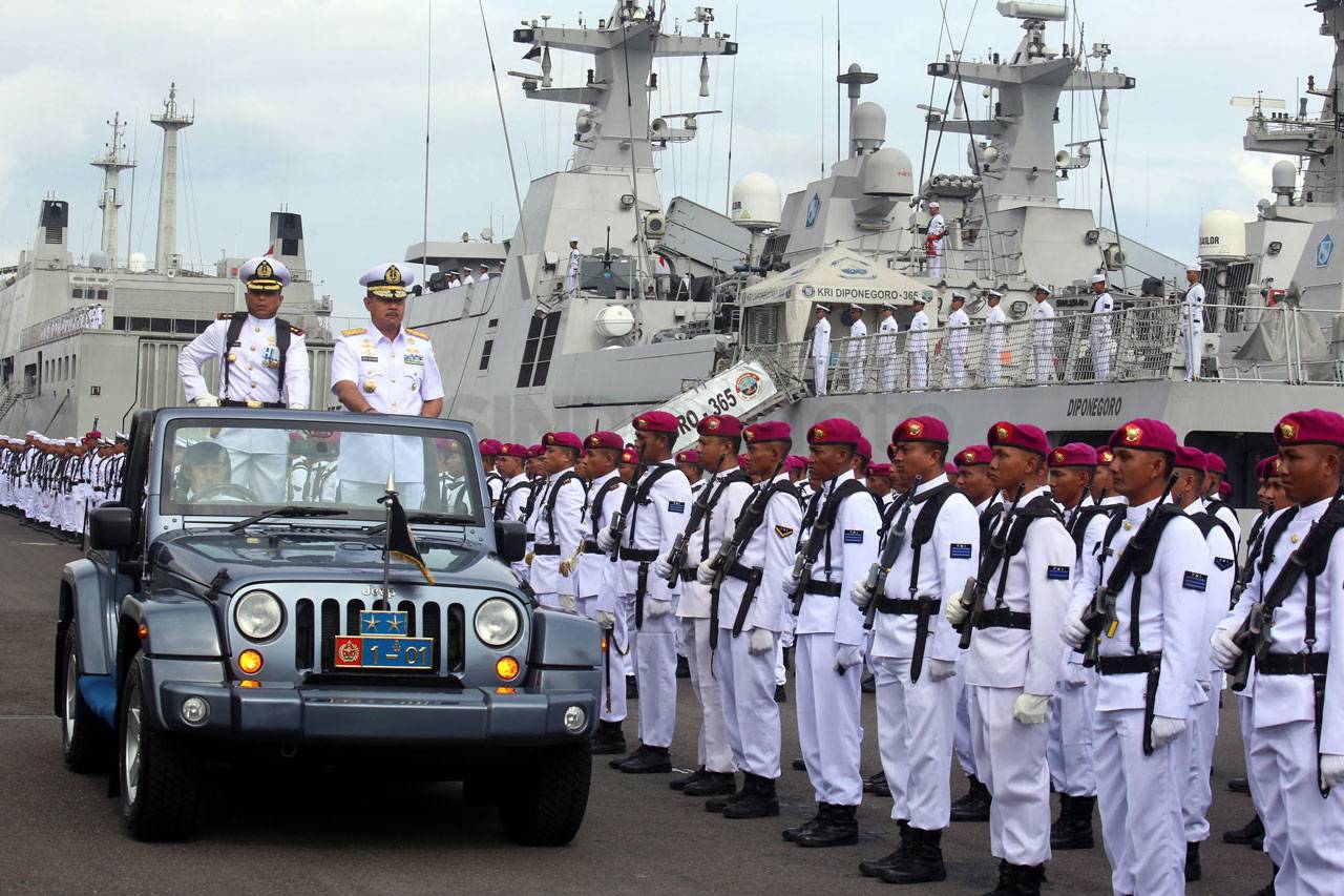 Pangarmatim Pimpin Upacara...