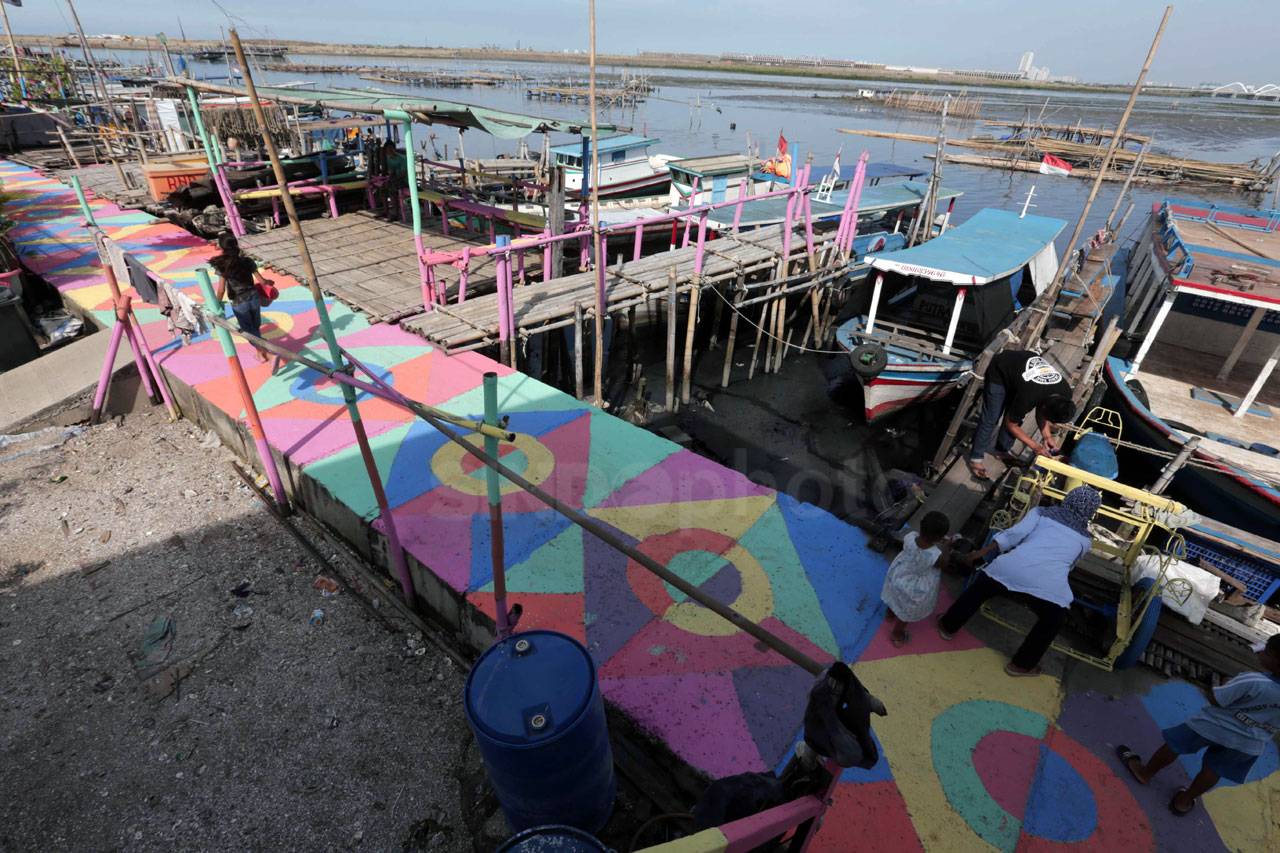 Cerita Warna-Warni Pinggir...