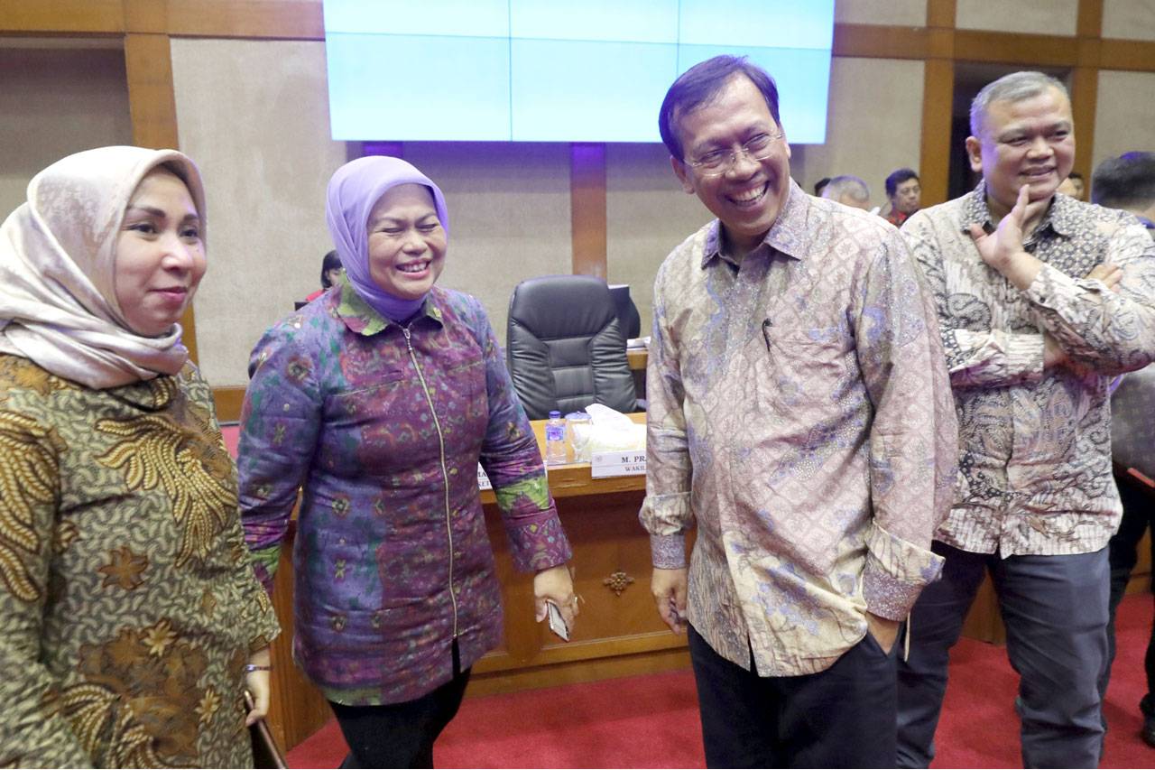 Komisi XI DPR dan Dirjen...