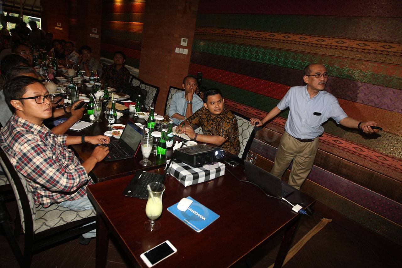 Faisal Basri Bahas Holding...