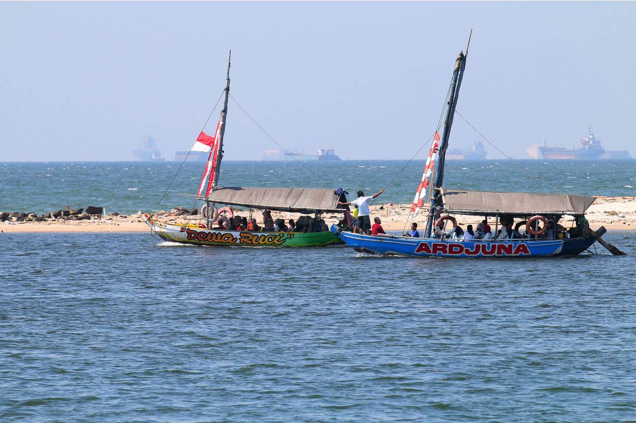 Liburan Nyepi di Pantai...