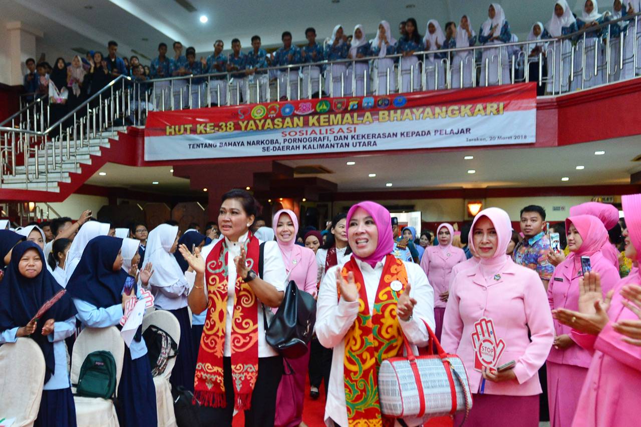 OASE Kabinet Kerja Gelar...