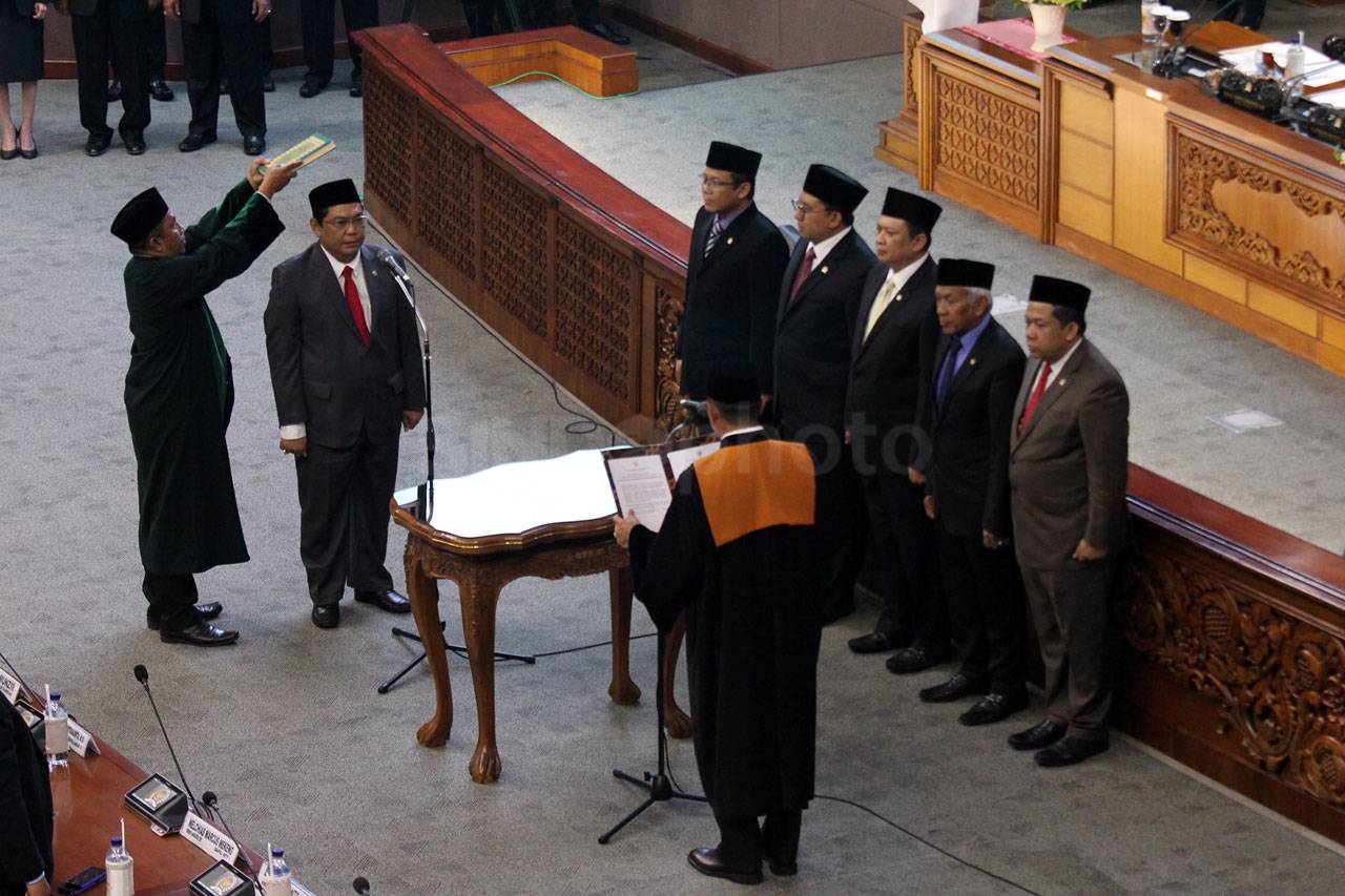 Utut Resmi Menjabat...